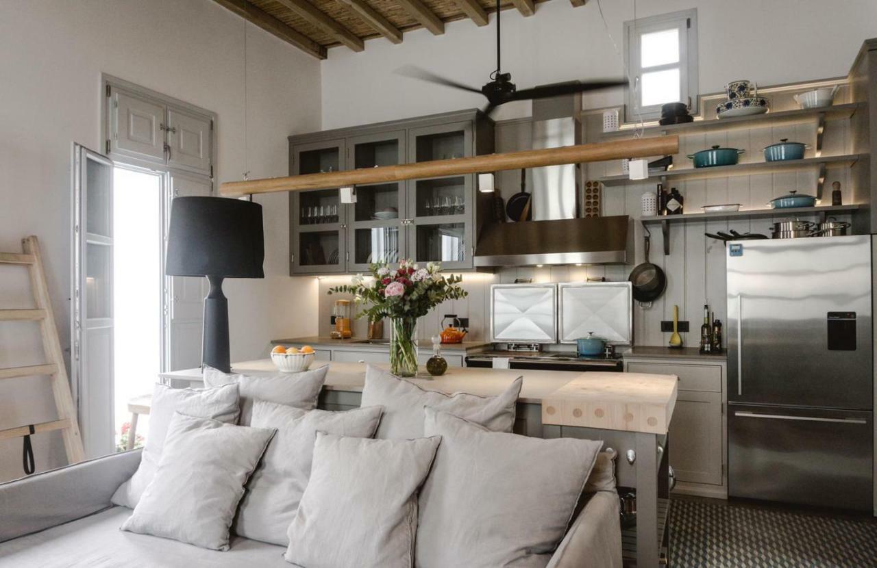 One Manto Square Apartment Mykonos Town Exterior photo